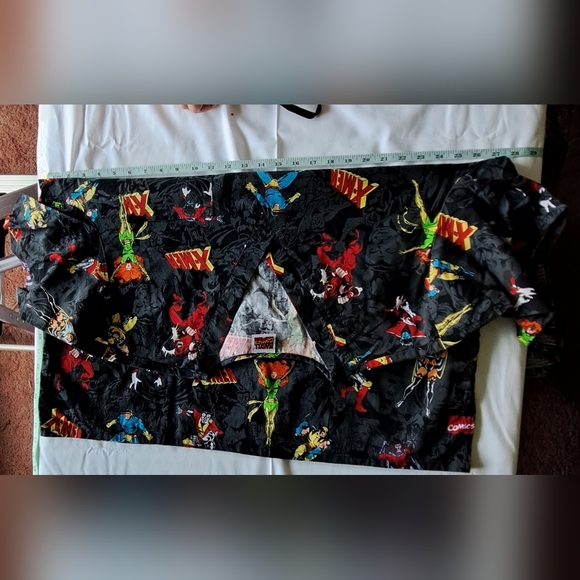 Marvel X-Men Scrub Top - Picture 3 of 6